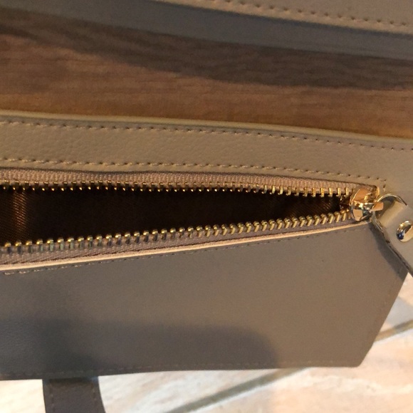 NWT grey leather wallet - Picture 10 of 11